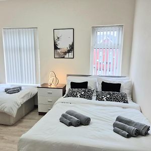 Rooms In Manchester 6 Minutes Drive To Victoria Station